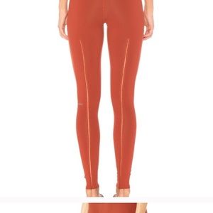 Alo Yoga Dash Legging Medium Amber